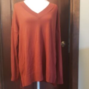 Matty M Women's V-Neck Sweater - Deep Rust